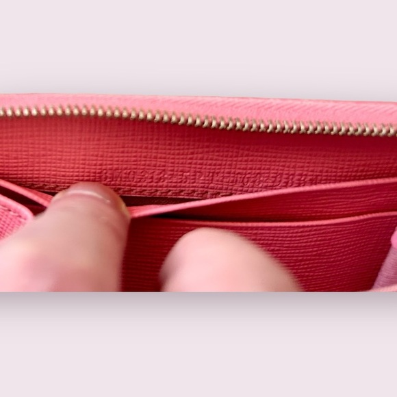 🌺🌸 Fendi Crayons Monster Eyes Pink Leather Wallet 🌸🌺 - Picture 9 of 10